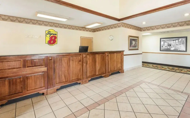 Super 8 Motel Duson Lafayette West Area