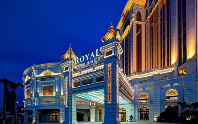 Отель Xiamen Goldcommon Royal Seaside Hotel and Hot Spring Китай, Сямынь - отзывы, цены и фото номеров - забронировать отель Xiamen Goldcommon Royal Seaside Hotel and Hot Spring онлайн вид на фасад