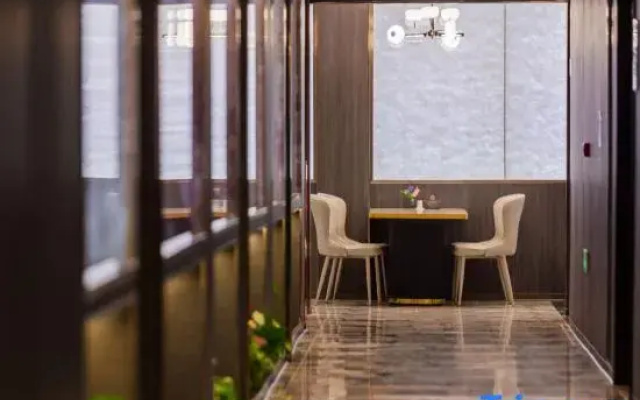 Xilinhot Yunji Hotel (Minsheng Shopping Center)