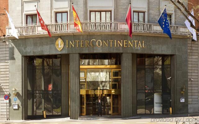 Отель InterContinental Madrid вид на фасад