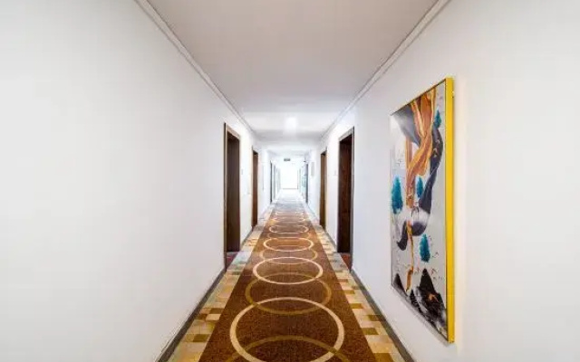 Nanning Shenxianju Hotel (Jiangnan Passenger Transport Terminal)