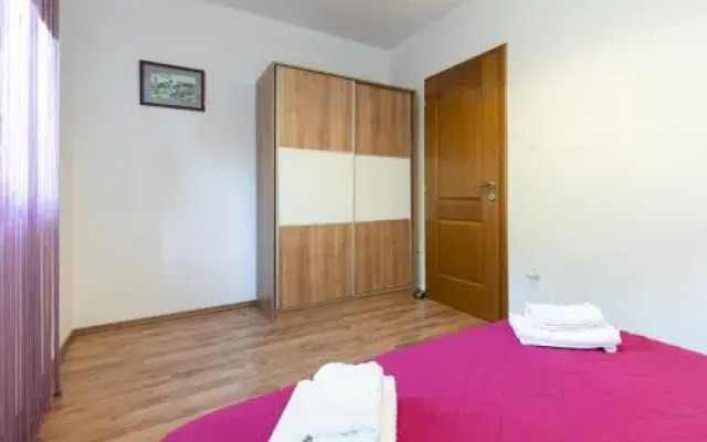Apartment Tomy