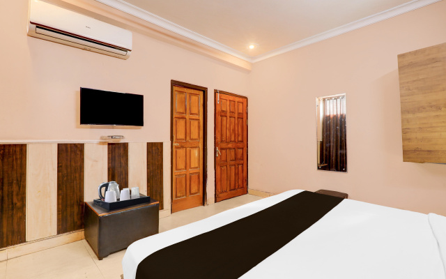 OYO 23206 Hotel Sky View