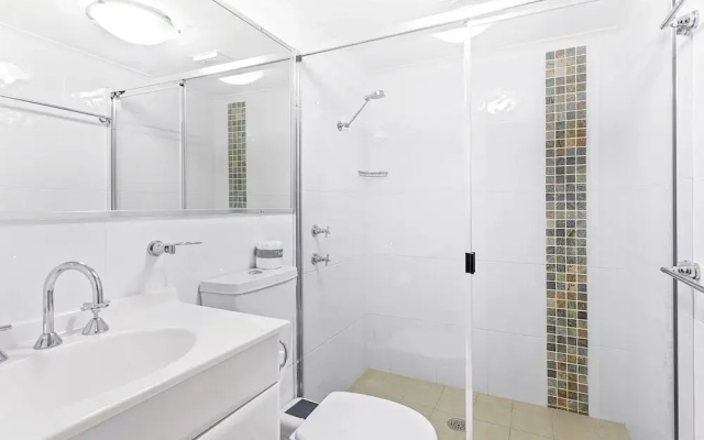 Grevillia, Bay Parklands, Unit 38/2 Gowrie Avenue