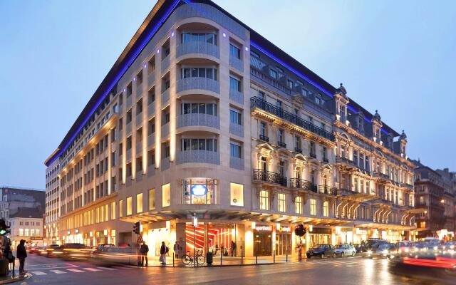 Отель Aparthotel Adagio Brussels Grand Place вид на фасад