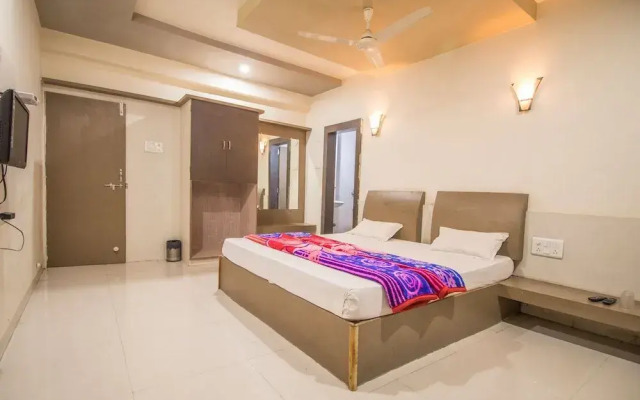 Hotel Yogiraj Palace