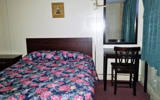 Отель Swiss Cottage Inn США, Ниагара-Фолс - 1 отзыв об отеле, цены и фото номеров - забронировать отель Swiss Cottage Inn онлайн комната для гостей