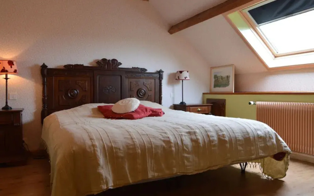 Charming Holiday Home in Hondschoote With Terrace