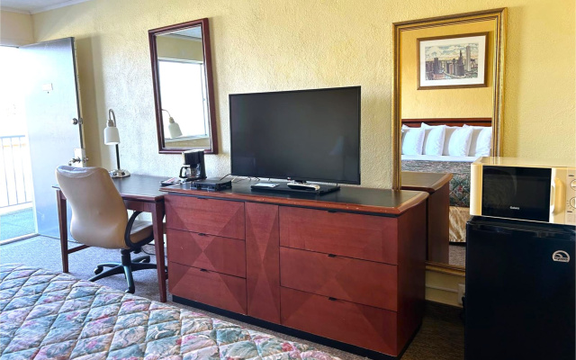 Budget Inn