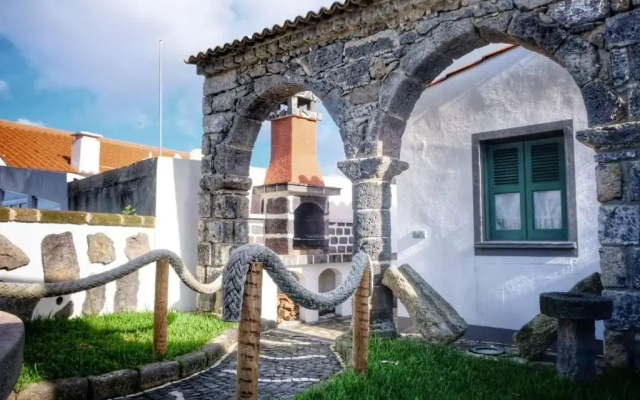 Ribeirinha House