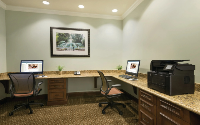 Embassy Suites by Hilton Savannah