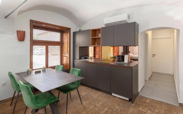 Aroma Apartments