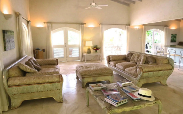 Seaberry Tropical Villa