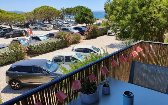Studio accès direct à la plage
