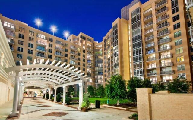 Отель Global Luxury Suites at Friendship Village США, Бейлис-Кроссроудс - отзывы, цены и фото номеров - забронировать отель Global Luxury Suites at Friendship Village онлайн вид на фасад