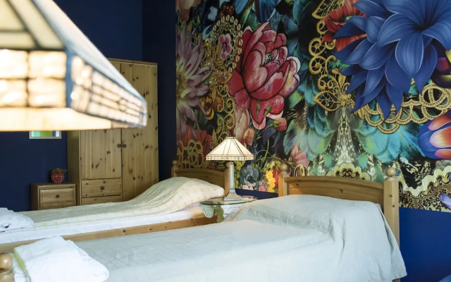Vibrant 3 Bedroom Apartment In The Pulsing Heart Of Budapest