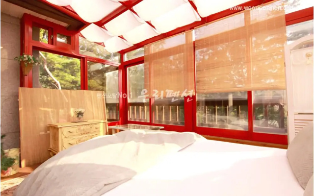 Ganghwa Pine Flower Pension