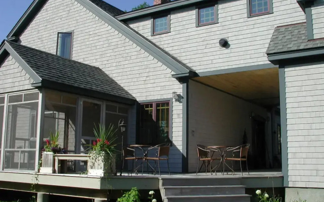 Three Pines Bed and Breakfast