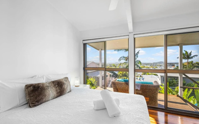 The Pool House Coolum Beach