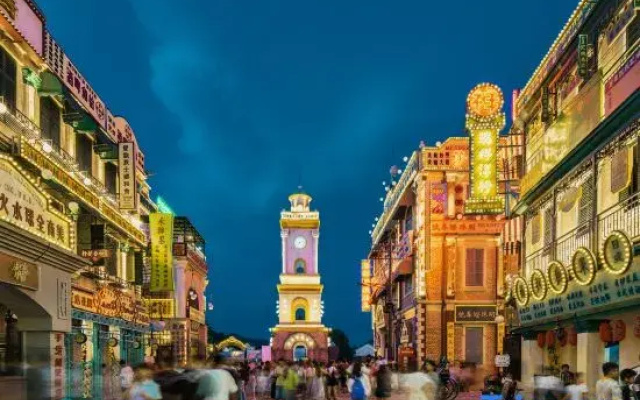 Hengdian World Studios · Guangzhou Street Film-Themed Boutique Homestay