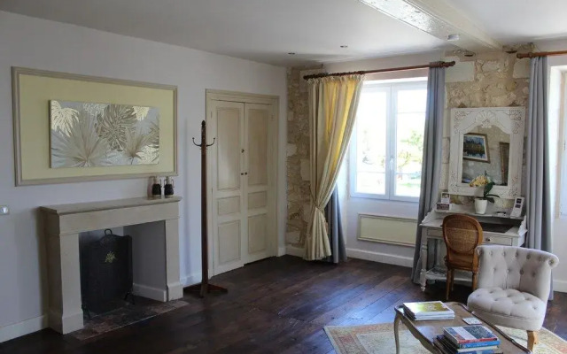 Le Patio Chambres et Table dHotes