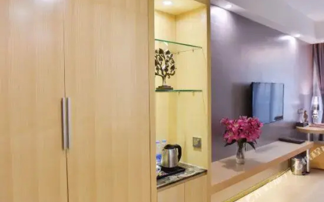 Maotai Yingbin Hotel (Haikou East High-speed Railway Station)