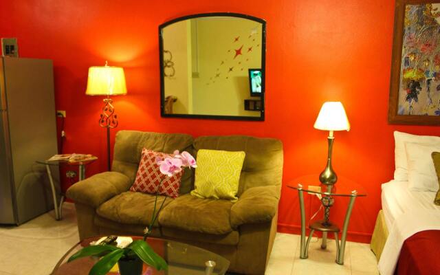 Апартаменты Sunset Strip Acadia Guest Apartment комната для гостей