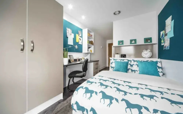 Summer Hostels