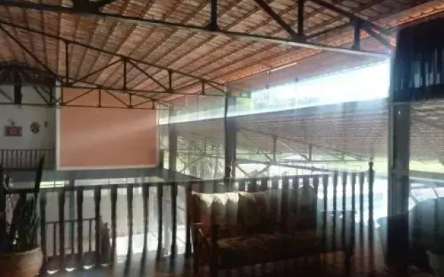 Hotel 130