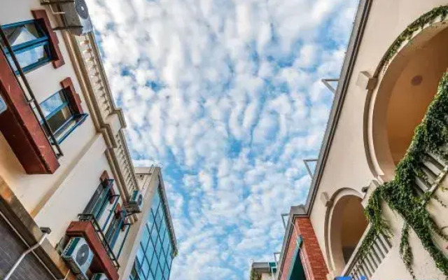 Yuehu View Smart Homestay (Jianshui Ancient City Branch)