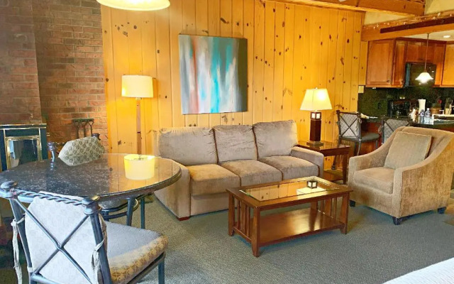 Aspen Square Condominium Hotel