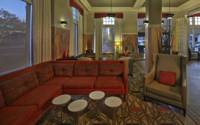Courtyard by Marriott St. Petersburg Downtown