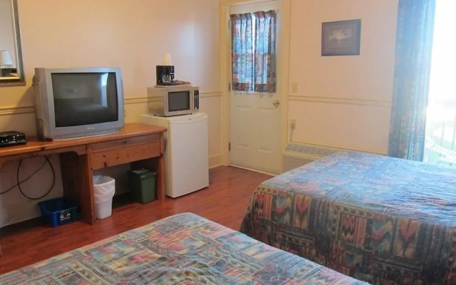 Shoreline Suites