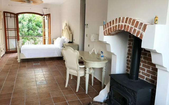 Villa Taraca Alacati Romantik Hotel