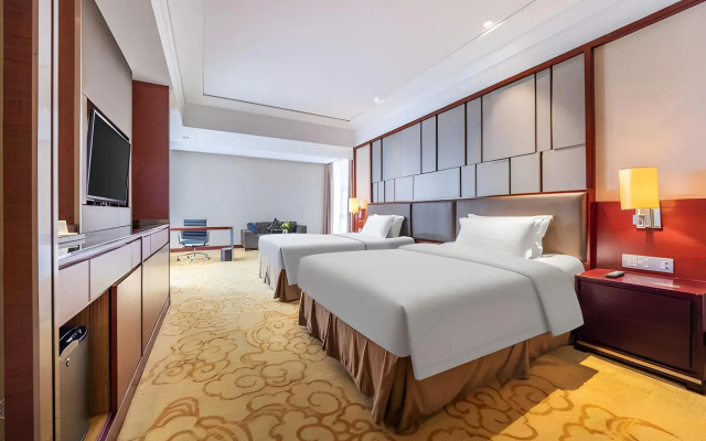Avant-Garde Hotel