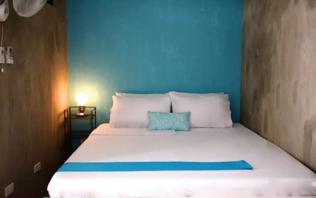 Boracay Balcony Inn