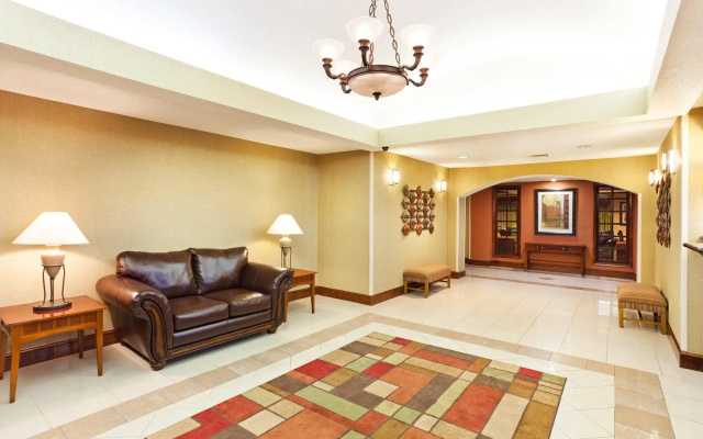 Holiday Inn Express Hotel & Suites Reidsville