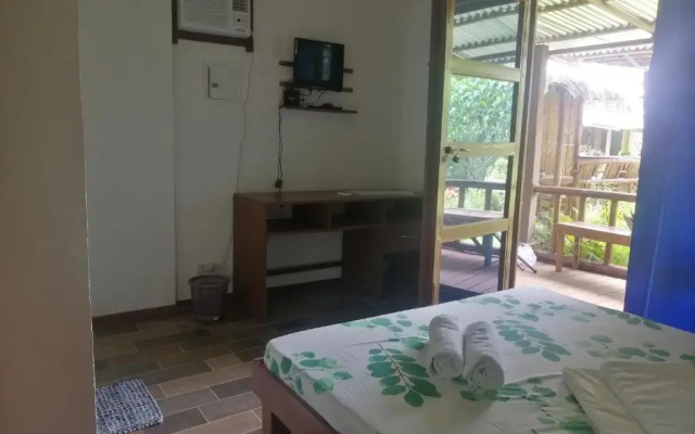 Genevieve Guest House and Tours