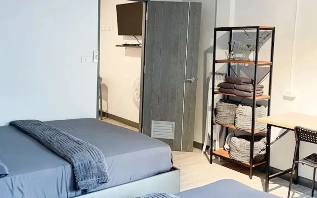 MAXi MaMa Room