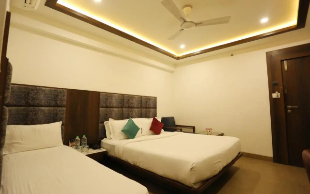 Pravasa Hotel, Indore