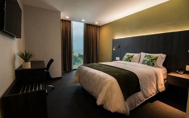 Innfiniti Hotel & Suites