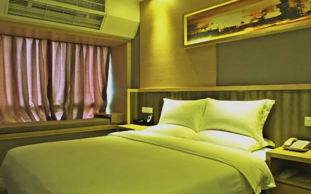Neat Hotel