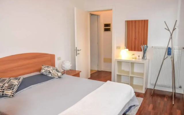 Apartment with free parking near the center