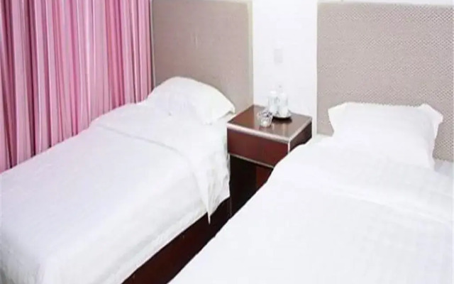 Yuequan Inn