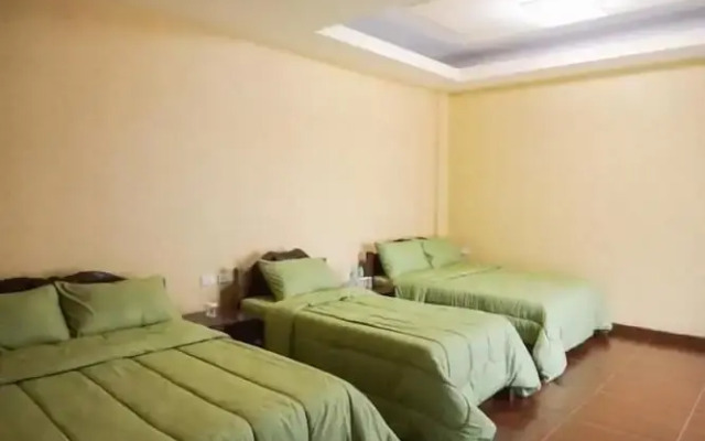 Minshuku KCS Hotel and Restaurant