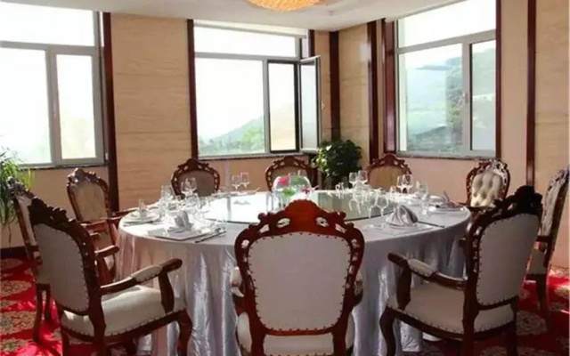 Tai'an Lijing Cherry Orchard Hotel