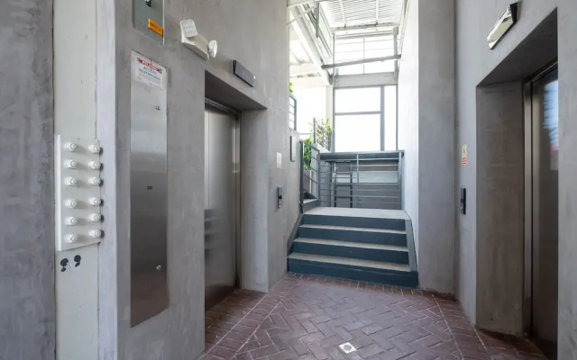 w Comfy 1BR w Perfect Balcony in Casco View