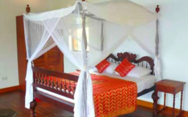 Lakeview Villa