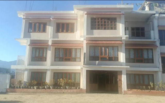 Hotel Tawang Inn