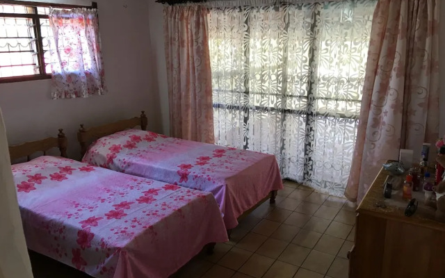 Tradewinds Lodge